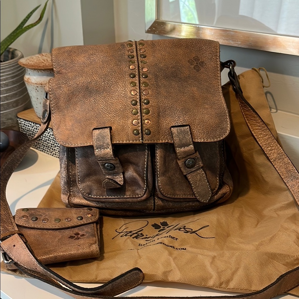Patricia Nash Brown Distressed Leather Messenger Bag